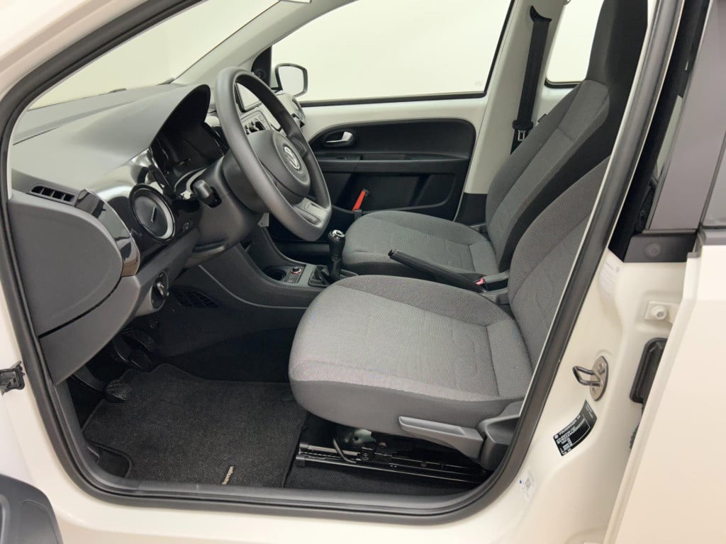Volkswagen UP! occasion 1.0 move up! bluemotion | wit | 5-deurs | tweedehan