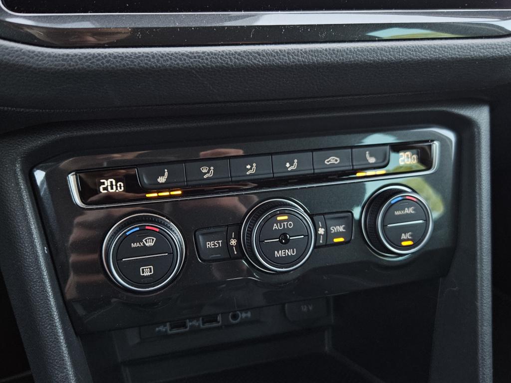 Volkswagen Tiguan 1.5 tsi act highline business r | acc | 360 cam | rijklaa