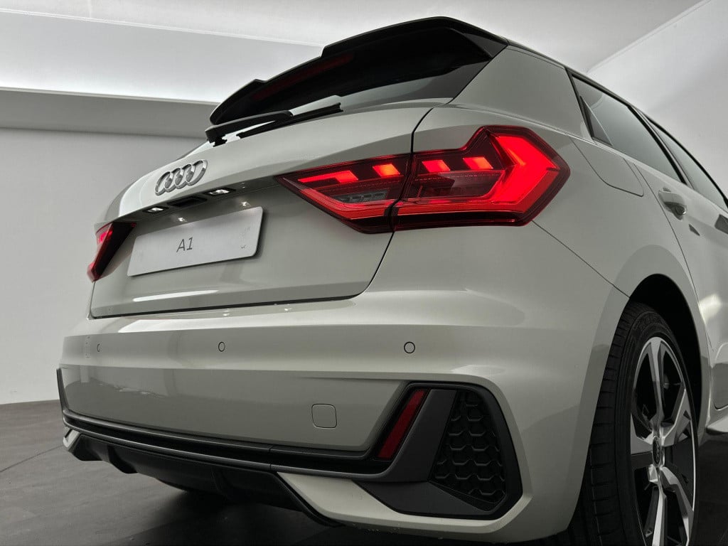 Audi A1 Sportback s edition 25 tfsi 70 kw / 95 pk sportback 7 versn.