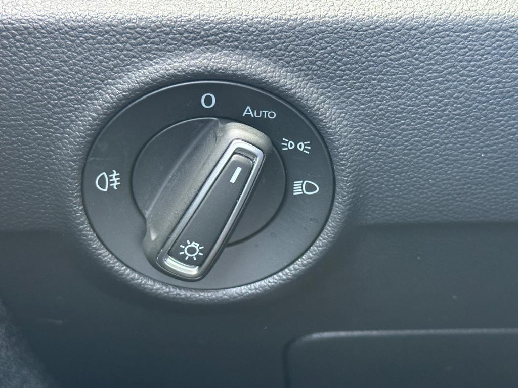 Volkswagen T-roc 1.5 tsi 150pk move | navi | carplay | stoelverwarming | ri