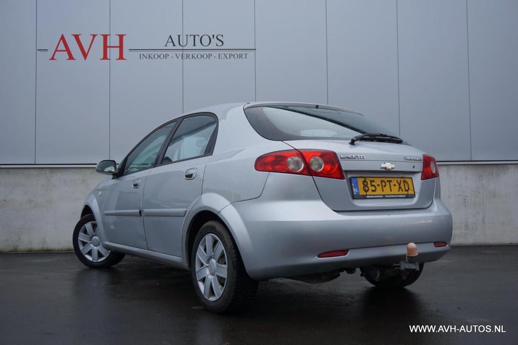 Daewoo Lacetti 1.6-16v style
