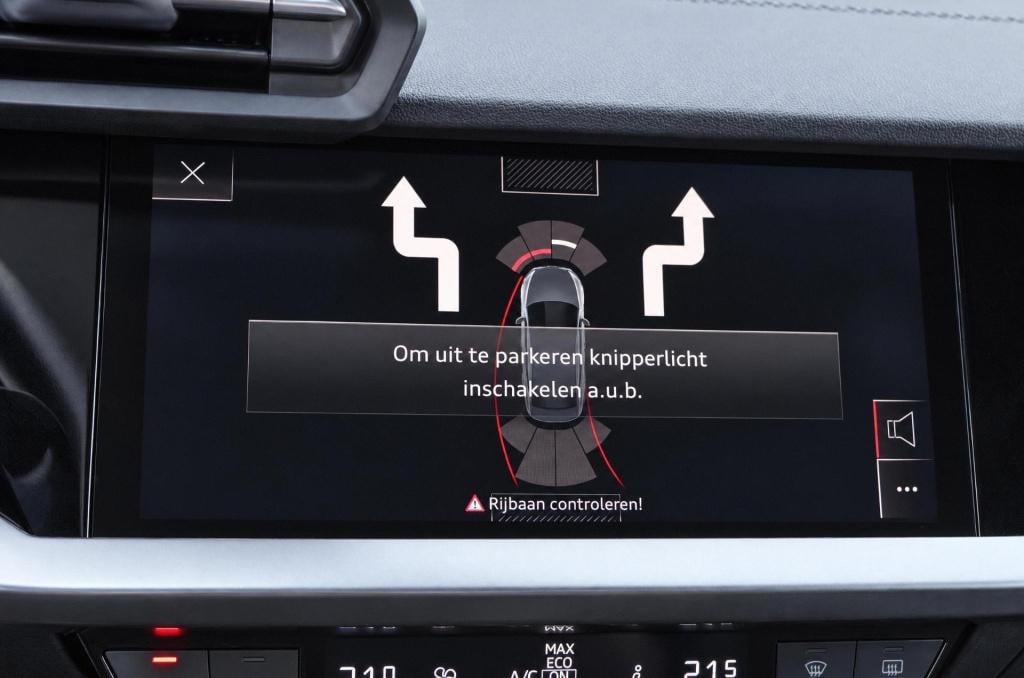 Audi A3 limousine 35 tfsi s edition 150pk s tronic