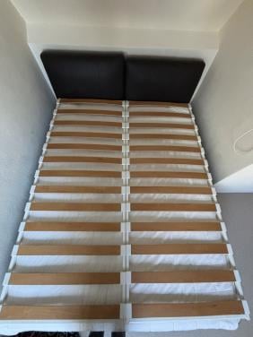 Twee lattenbodems - gratis