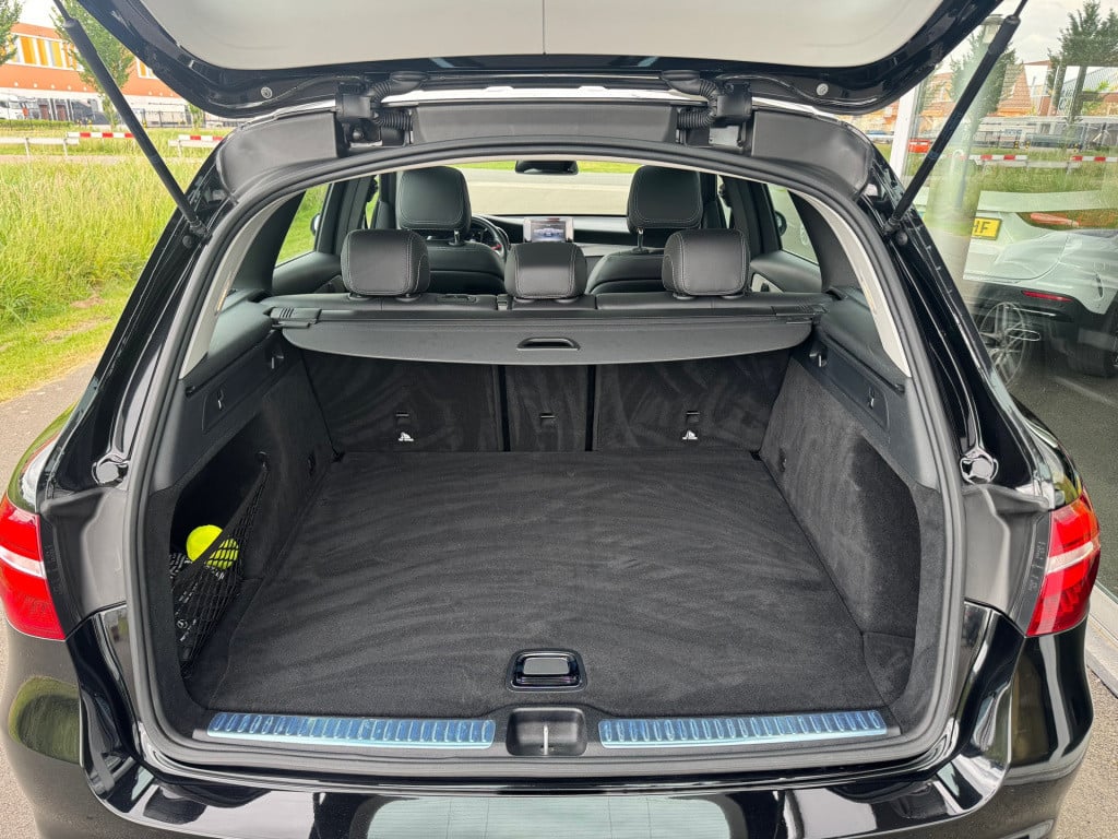 Mercedes-Benz Glc 250 4matic amg automaat / panoramaschuifdak / elektrische