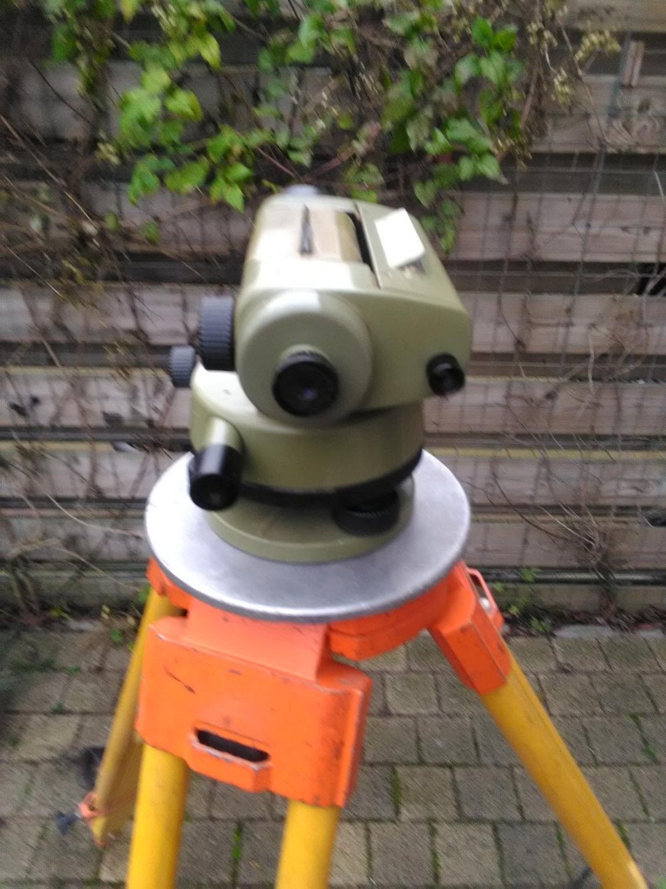 Waterpastoestel, zeer nauwkeurig