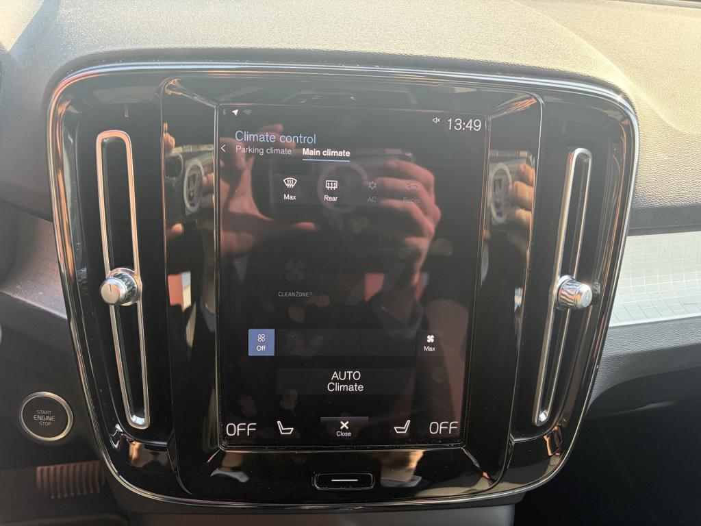 Volvo XC40 1.5 t4 plug-in hybrid plus dark