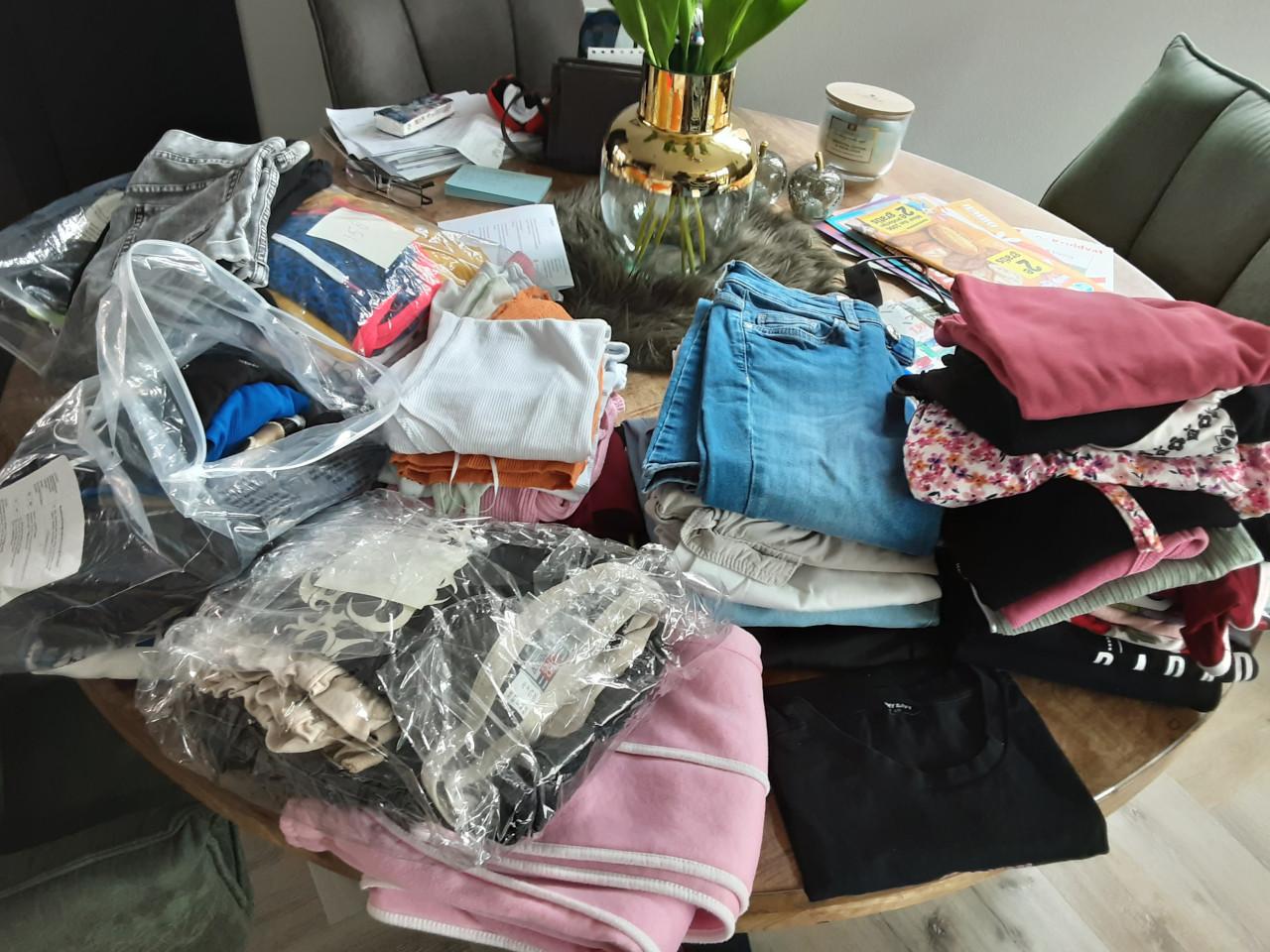 Heel veel meisjes kleding mt xs ook nieuw