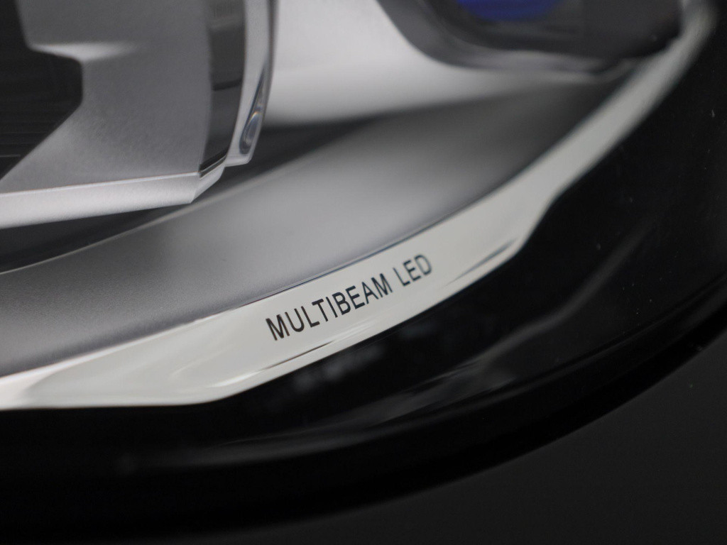 Mercedes-Benz C-Klasse 300 e business solution amg limited | automaat | pan