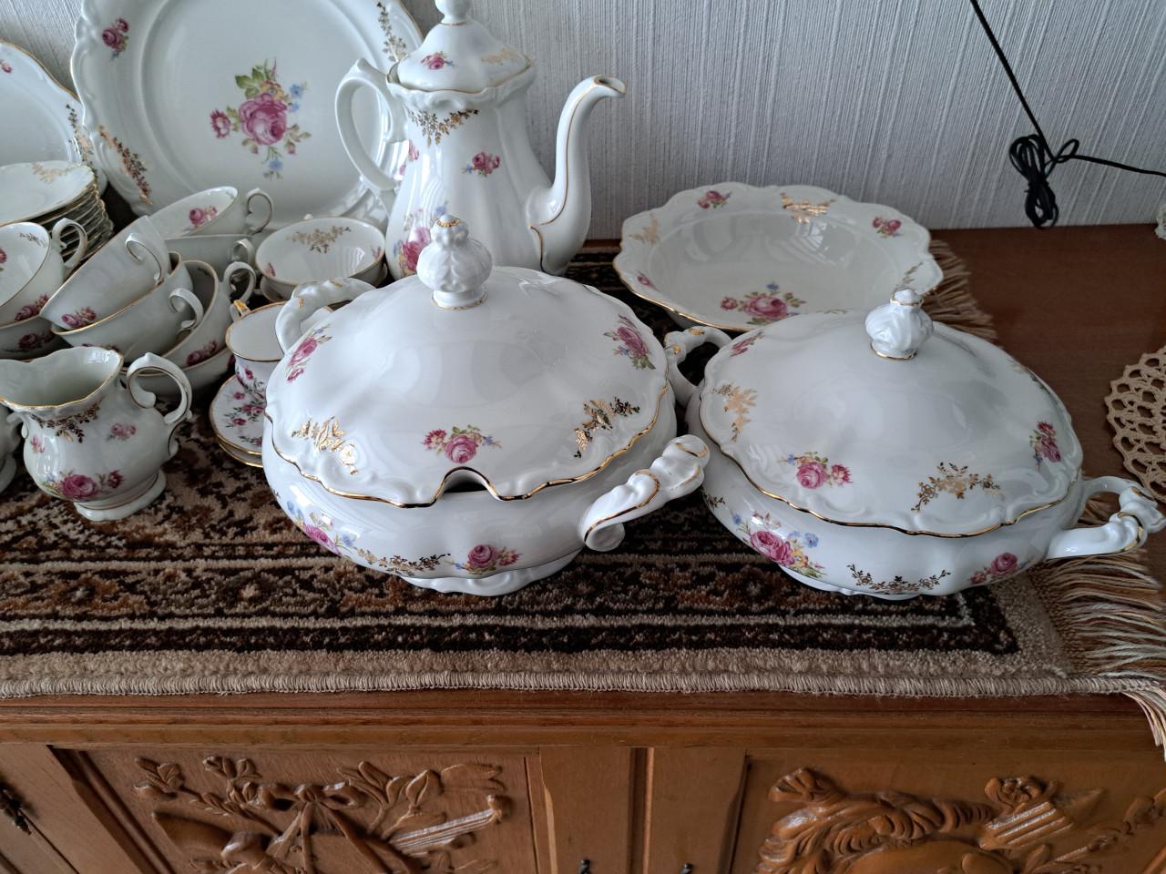 Mooi vintage servies compleet van minimaal 60 jaar jong.
