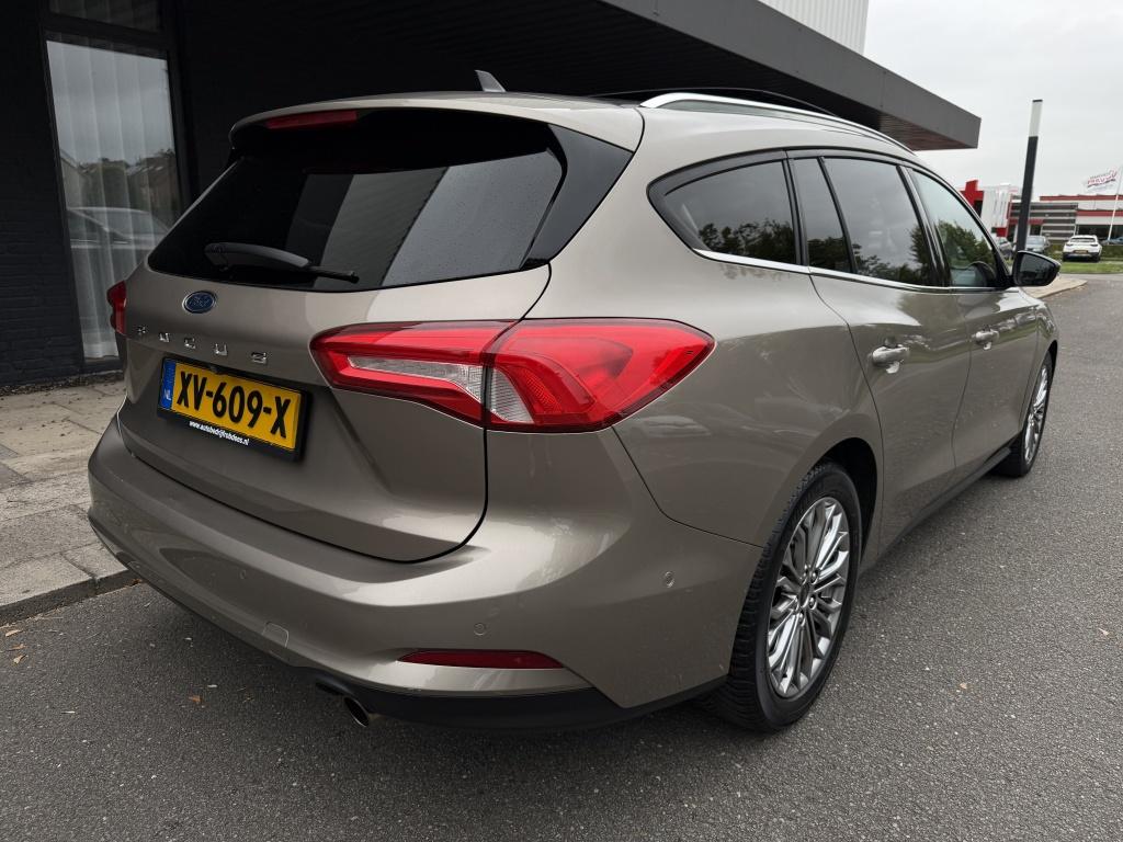 Ford Focus wagon 1.0 ecoboost titanium business - veel opties! -