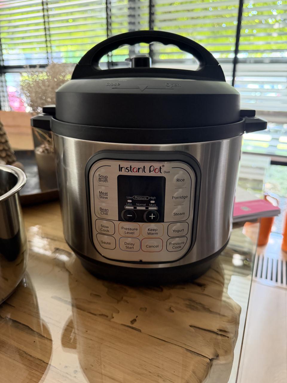 Multicooker Instant Pot Duo 3 liter