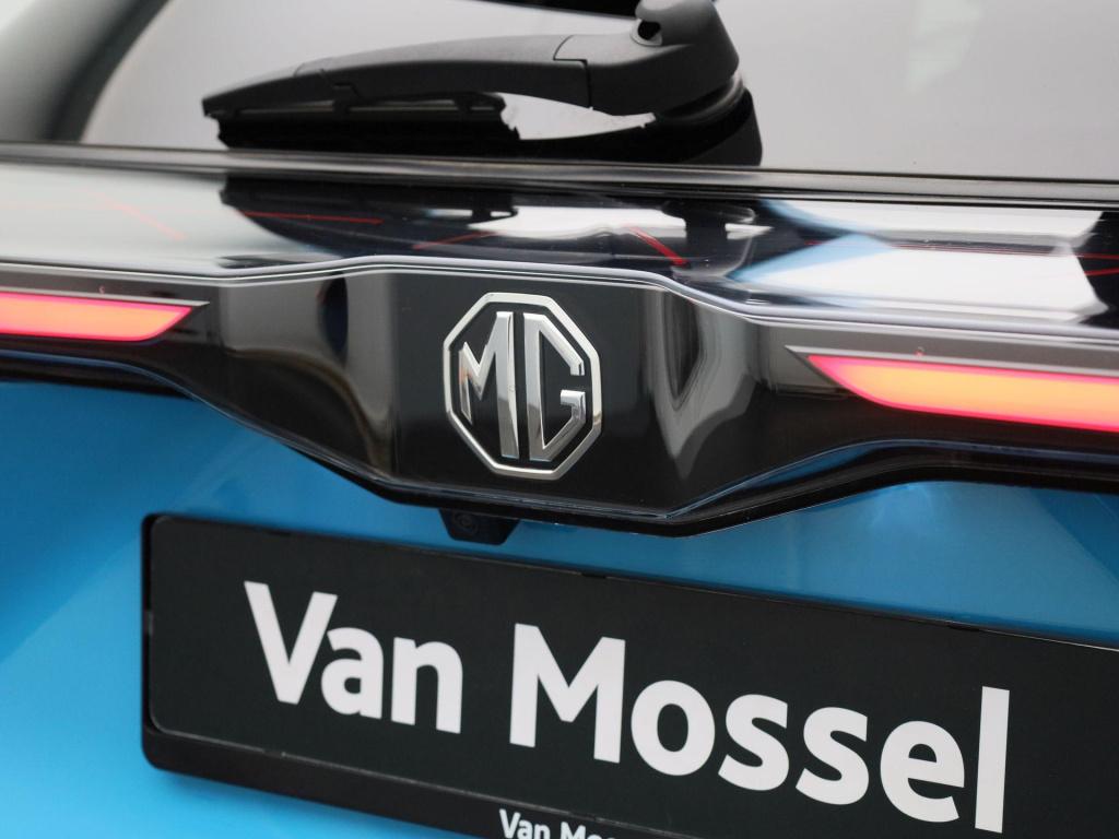 MG Mg4 64 kwh luxury all-season banden / navigatiesysteem / carplay / remot