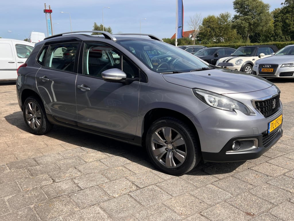 Peugeot 2008 1.2 puretech blue lion