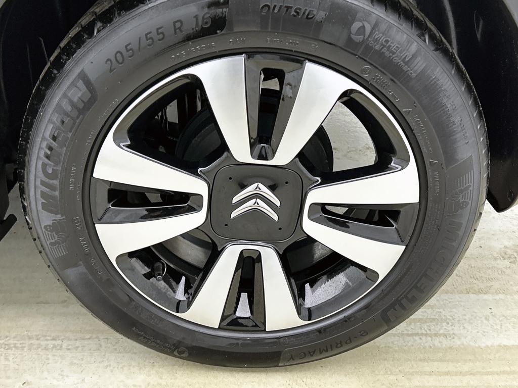 Citroen C3 82 pk feel edition | rijklaar | keyless entry | parkeerhulp | lm