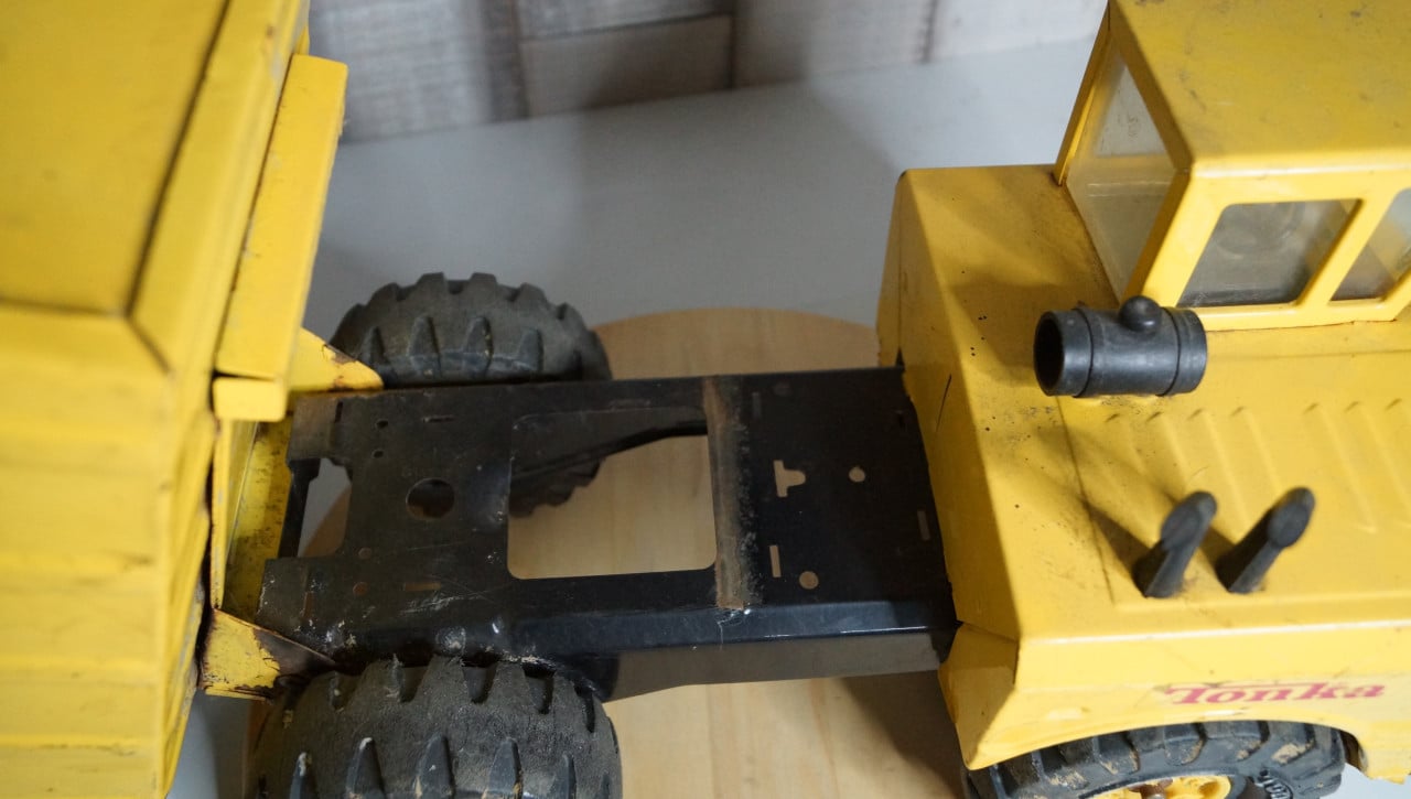 Tonka Mighty Dump truck