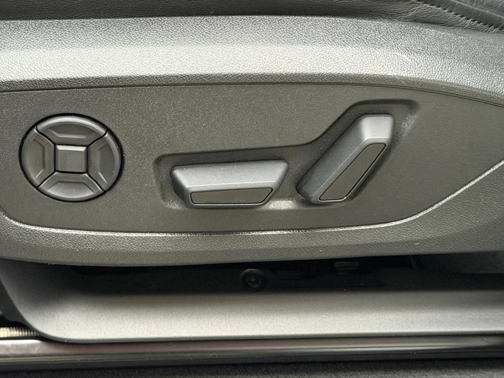 Audi Q3 35 tfsi 150pk s-tronic s-line | alcantara | keyless | dode hoek | e