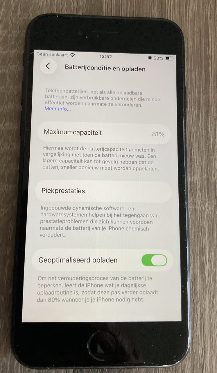 IPhone SE 64 GB zwart