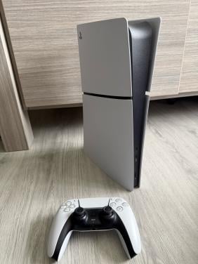 Playstation 5 Slim Digital 850GB met controller en kabels