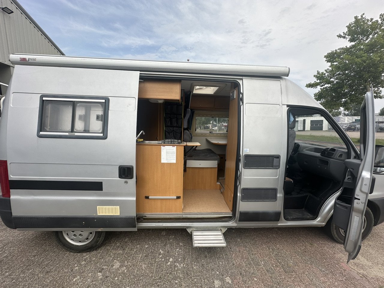 4 persoons Fiat Ducato Trigano Eurocamp buscamper. garantie, jaar apk
