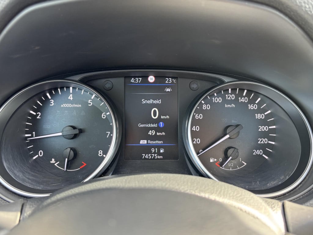 Nissan Qashqai 1.3 dig-t design edition | trekhaak | panoramadak | apple ca