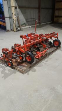 Steketee schoffelmachine.