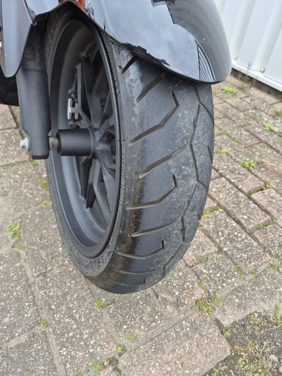 Honda Forza 300 motorscooter uit 2021