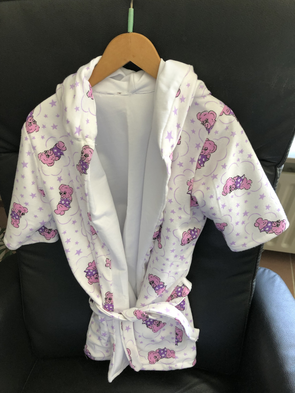 Te koop zelfgemaakte baby kleding/spullen.(nieuw).