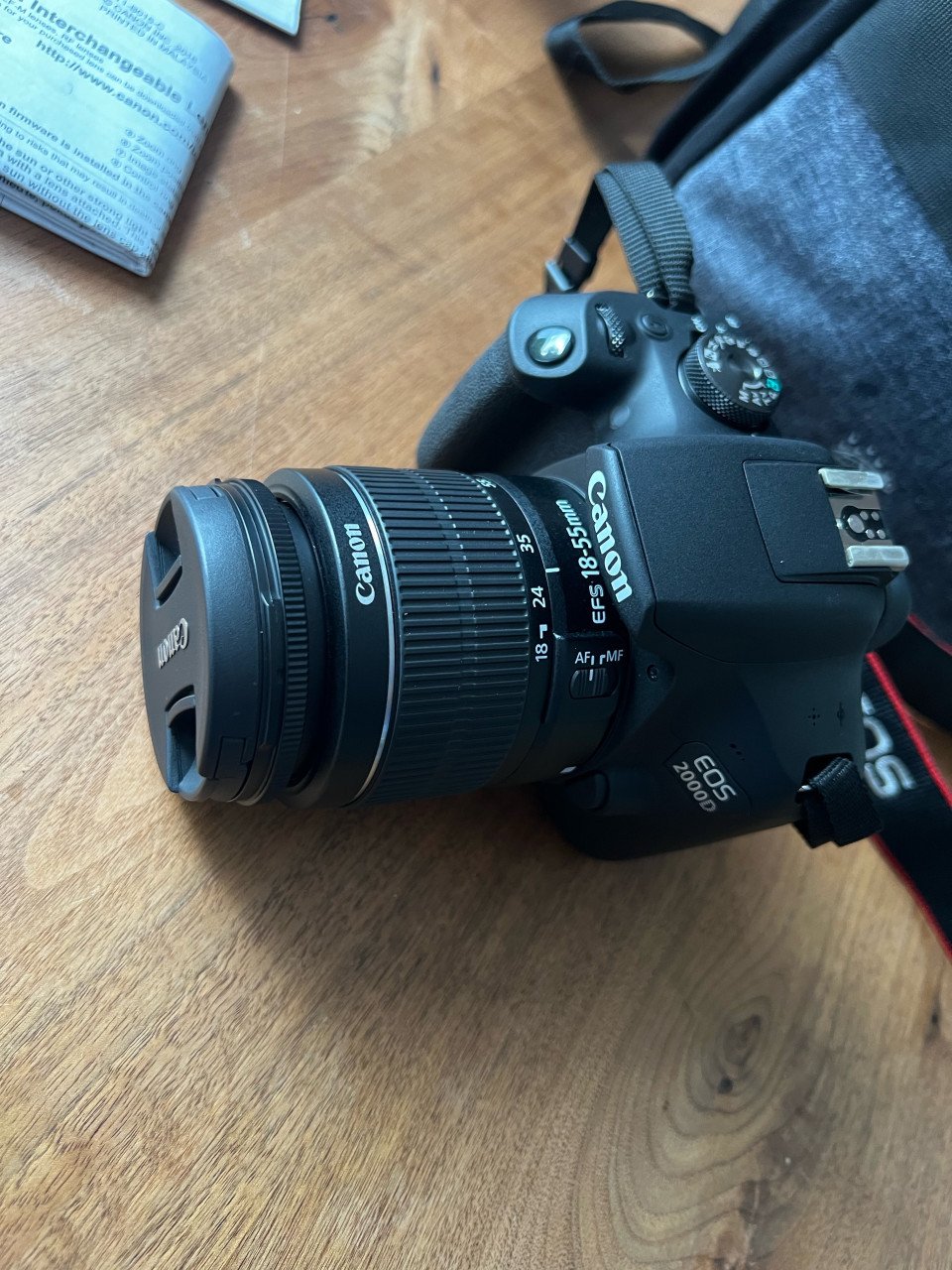 Canon EOS 2000D spiegelreflex - set - nieuwstaat