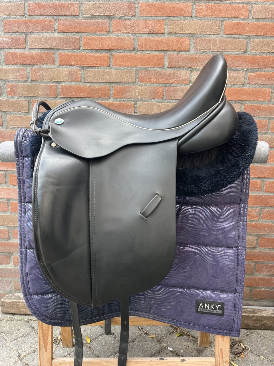 Dressuur zadel MSFC 17.5 inch MW