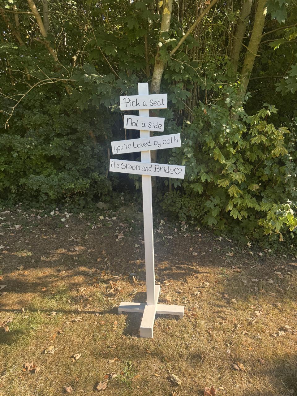 Bord voor op bruiloft