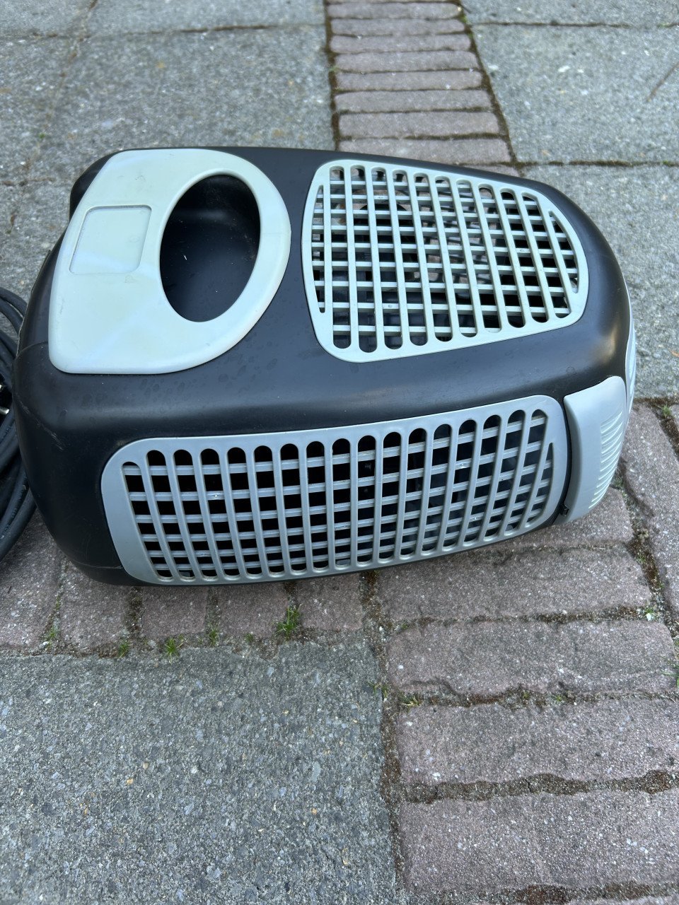 Te koop Messner eco x 2 4500 sterke en zuinige Vijverpomp en 4500 lpu