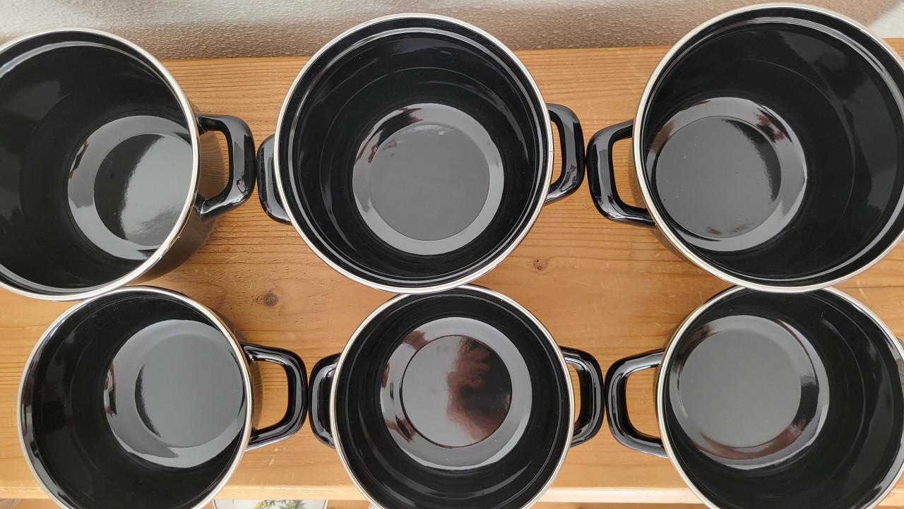Set v 3 kleine mosselpannetjes dia 13,5 cm - NIEUW