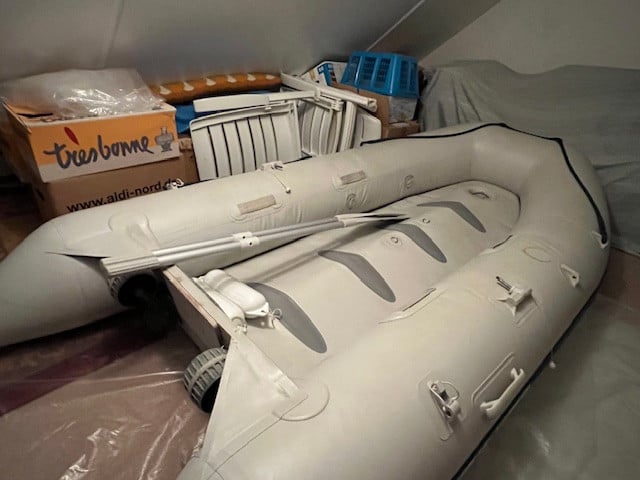 Quicksilver airdeck met 5pk Honda motor