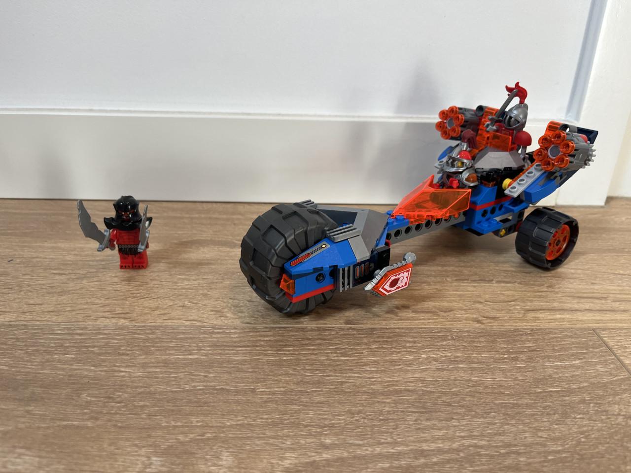 LEGO Nexo Knights Macy’s donderknots