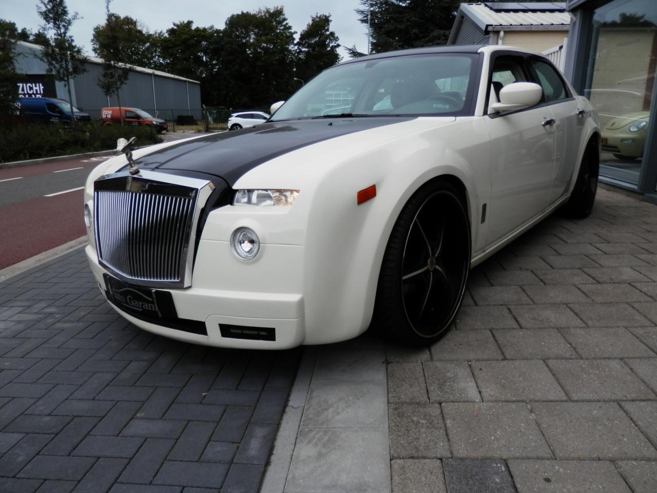 Auto Garant Biedt Aan: Chrysler 300c Special Edition