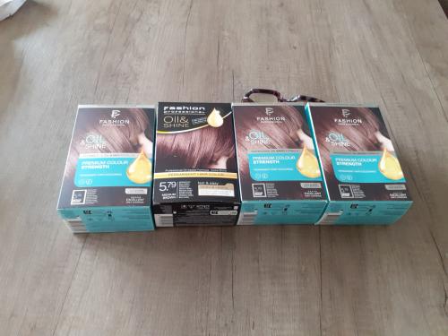 4x Fashion Haar kleuring - MEDIUM BROWN  Nieuw in de doos.