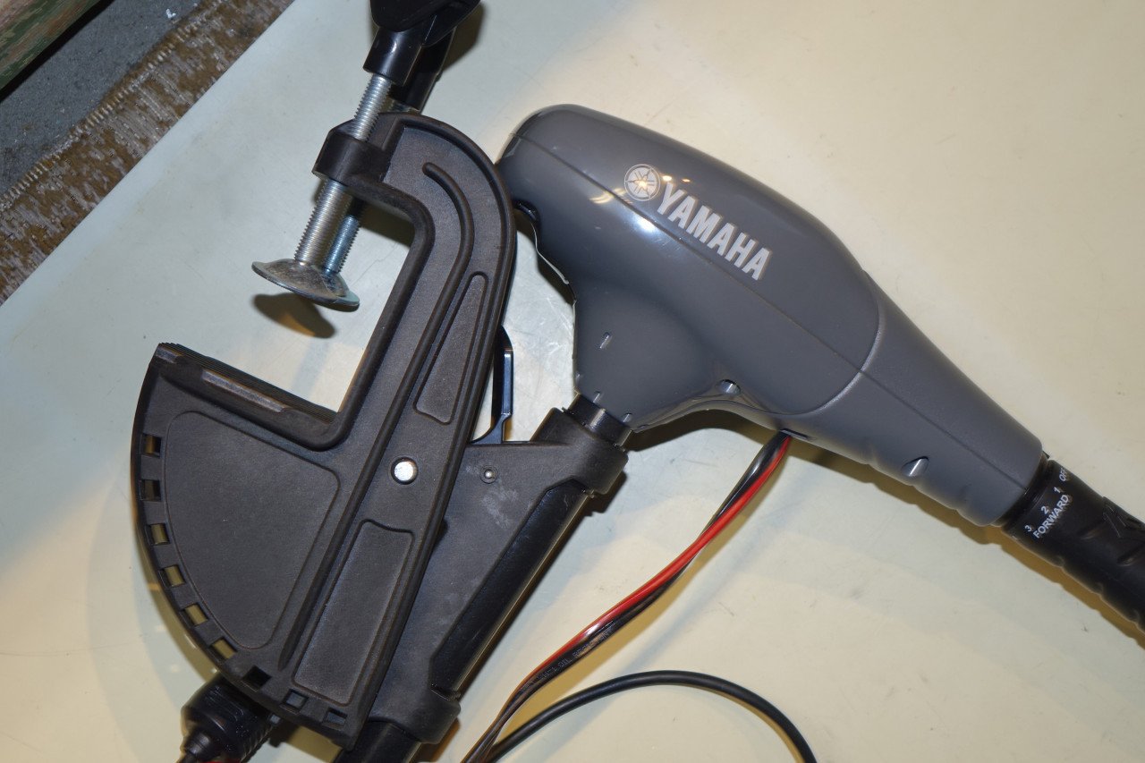 Nieuwe electrische Yamaha buitenboordmotor voor 150 euro