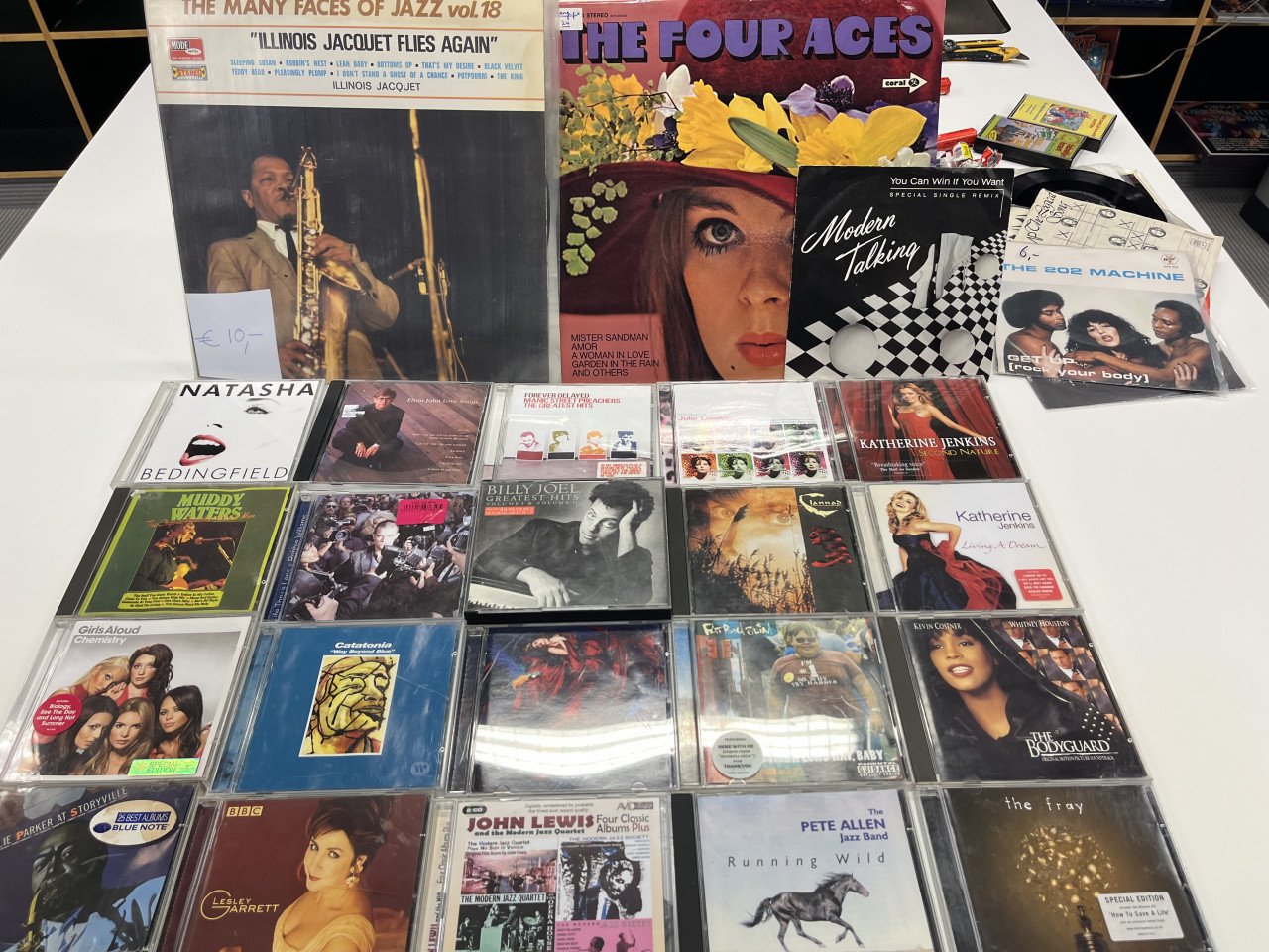 Deze cd’s en meer voor maar 1 euro 🤯 per stuk. ‘79 gaat stoppen.