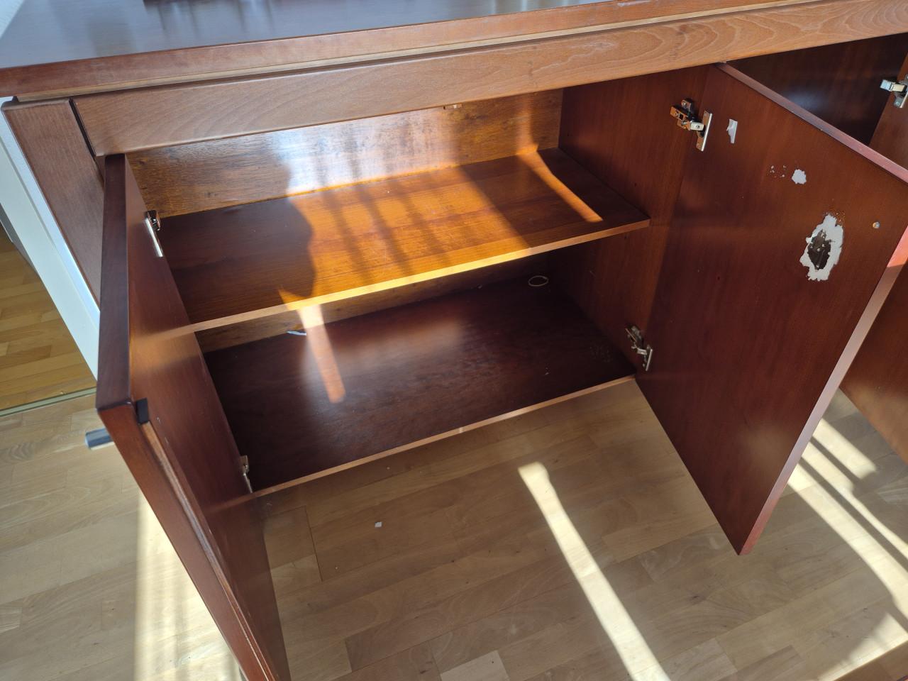 Dressoir gratis