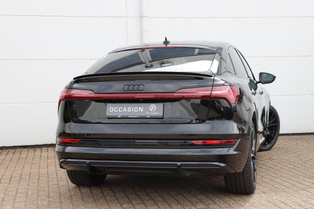 Audi E-tron sportback 55 quattro black edition 95 kwh 408pk s-line