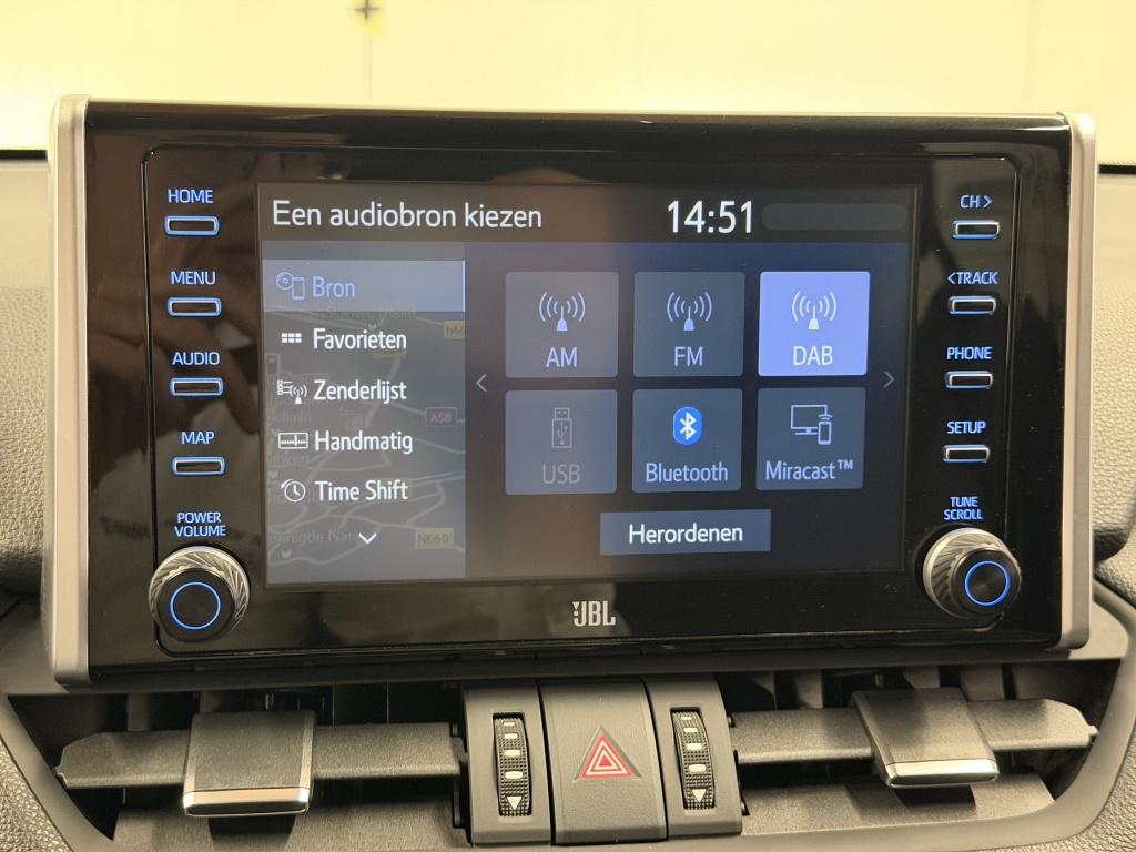 Toyota Rav4 2.5 hybrid awd bi-tone| jbl| achtr.camera| adapt.cruise