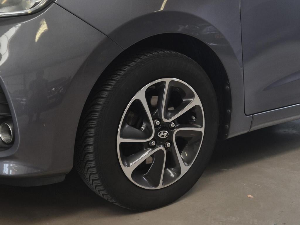 Hyundai I 10 1.0i comfort / stuur-stoel verwarming / 1e eigenaar / nieuwe k