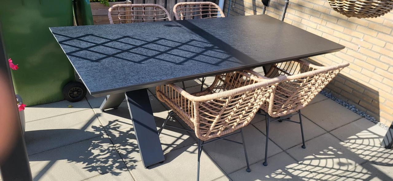 Tuintafel Hartman