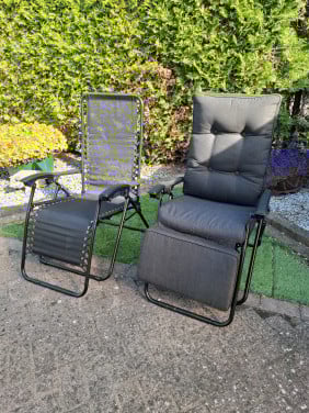 Twee tuinstoelen