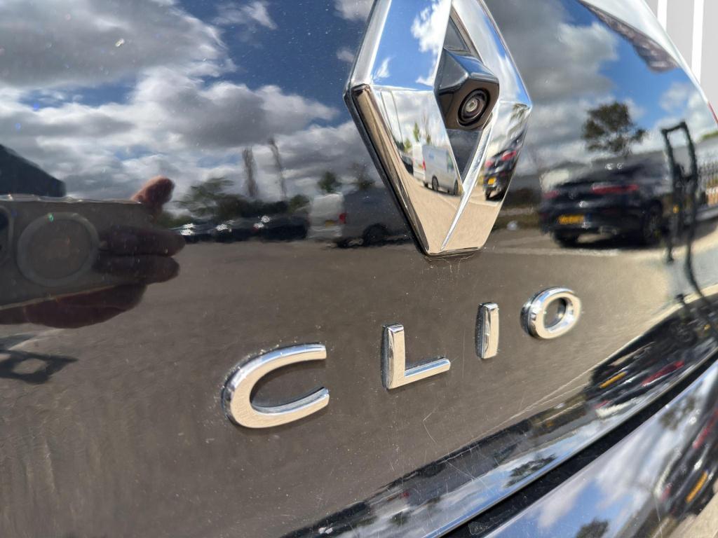 Renault Clio 1.0 tce 90 techno | camera | carplay | clima | 16" | parksenso