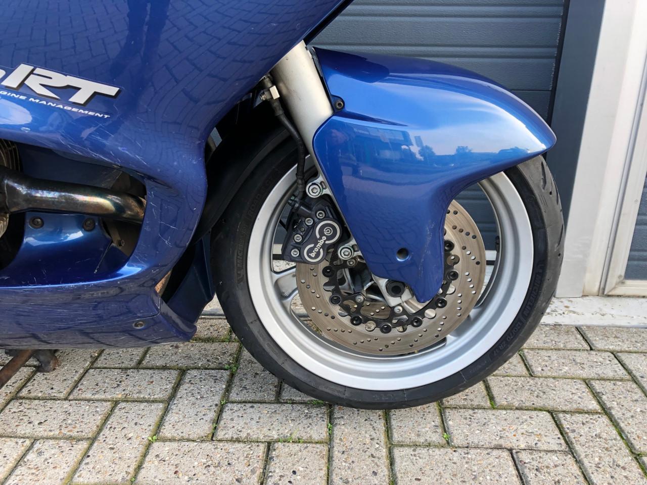Inruilkoopje: Nette BMW R1100RT met 3-delig kofferset, rijklaar €1500,-