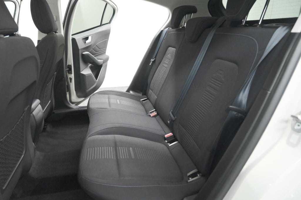Ford Focus 1.5 ecoboost active business | lage kilometerstand | navigatie |