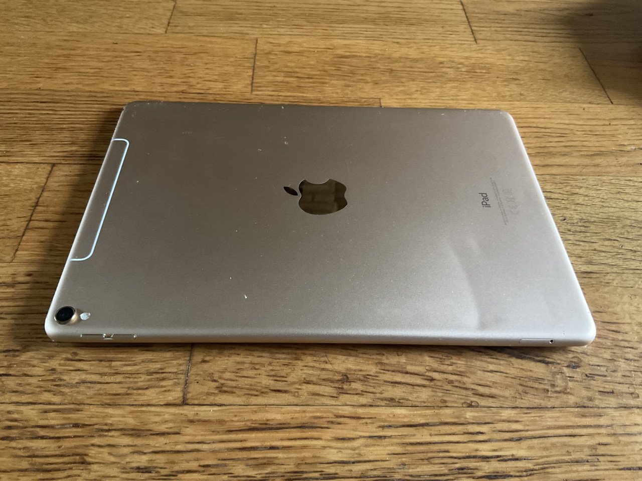 Apple iPad Pro 10,5” 512GB – met Pencil, hoes en doos