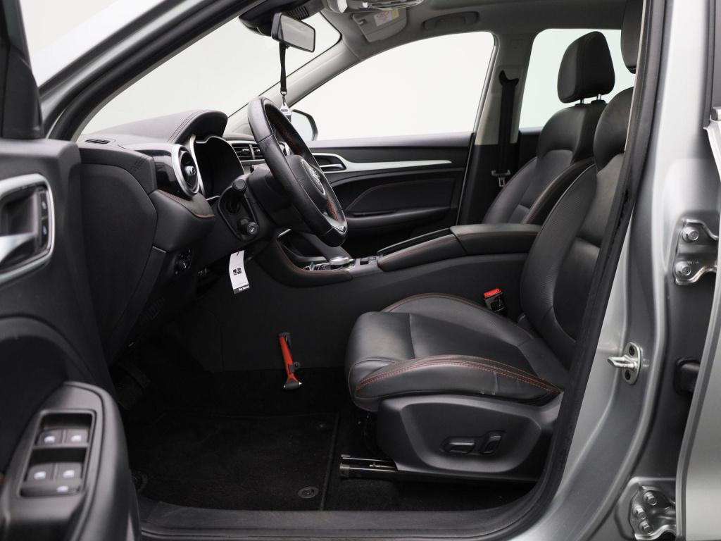 MG Zs Ev long range luxury 70 kwh 3-fase 11kw-lader | leder | panoramadak |