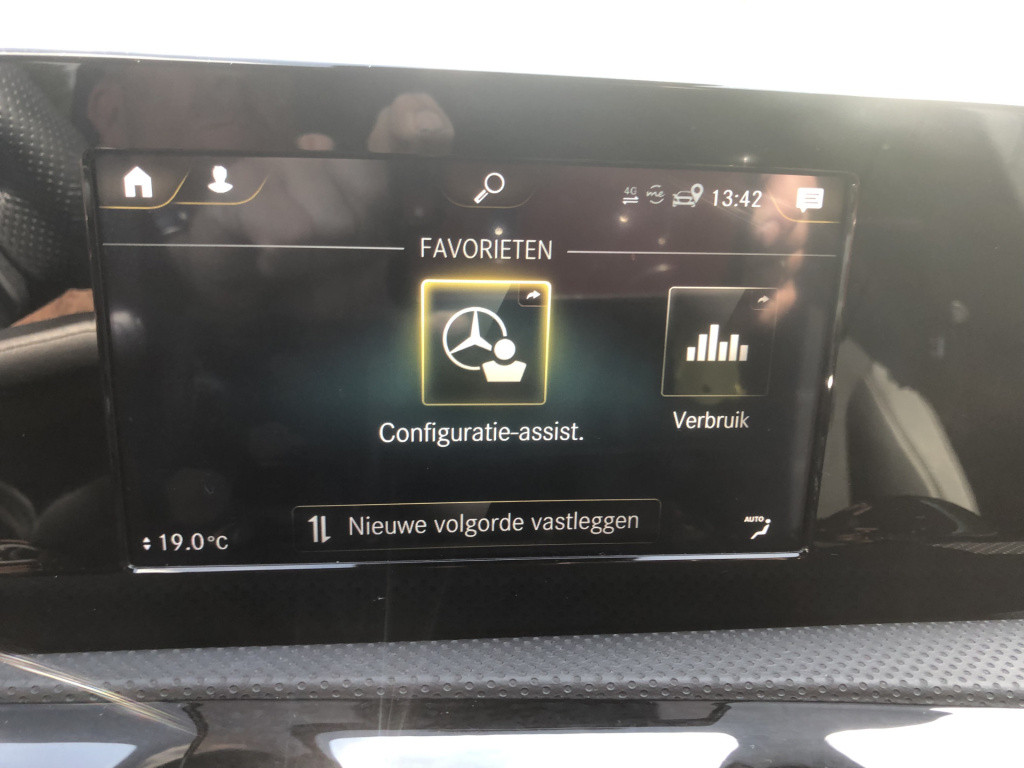 Mercedes-Benz A-Klasse 250 e business solution amg limited